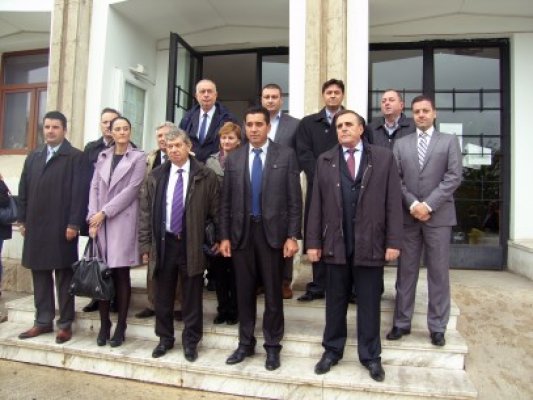 Membrii ARD Constanţa şi-au depus candidaturile pentru Parlamentul României